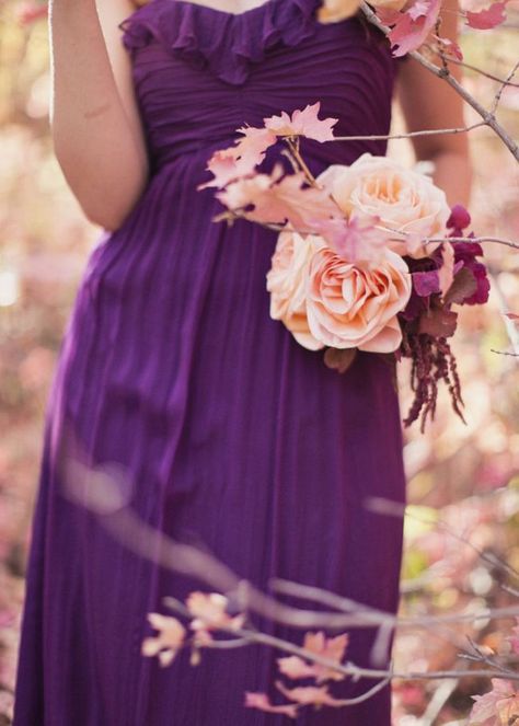 Lilac & Peach: Fall Wedding Inspiration - see more at: www.theperfectpalette.com - Color Ideas for Weddings + Parties Purple Combination Dress, Peach Fall Wedding, Purple And Peach Wedding, Peach Wedding Decor, Wedding Flowers White Roses, Purple Combination, Peach Wedding Colors, Purple And Peach, Peach Bouquet