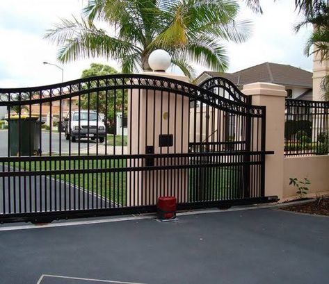 House Front Gate, Residential Entrance, Gate Pictures, Fence Wall Design, Sliding Gates, Gate Designs Modern, Fence Gate Design, Modern Gate, House Main Gates Design