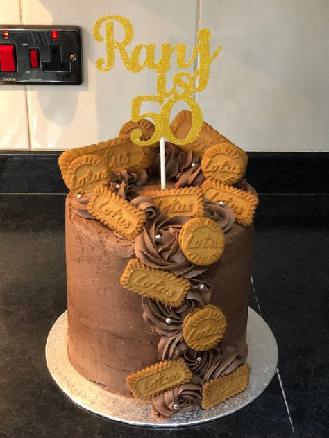 Lotus, Chocolate Gold 50th Birthday cake Chocolate And Biscoff Birthday Cake, Biscoff Birthday Cake, Gold 50th Birthday Cake, Biscoff Chocolate, Biscoff Cake, Lotus Biscoff, Chocolate Gold, 50th Birthday Cake, Cake Chocolate