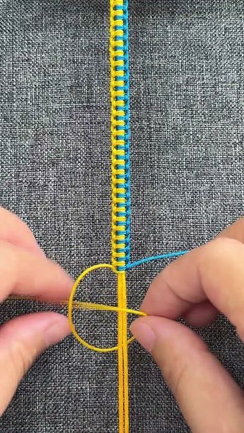 DIY Lark's Head Knot Bracelet | Make Bracelets with Macrame Thread #shorts Car Activities For Kids, Embroidery Thread Bracelets, Pencil Stand, Knotted Jewelry, Car Activities, Macrame Thread, Diy Bracelets Tutorials, Make Bracelets, Thread Bracelets