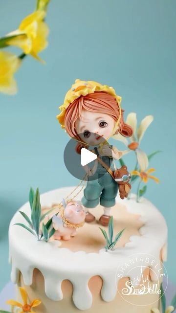 Fondant Girl, Fondant Art, Clay Characters, Fondant Figures Tutorial, Tasty Dessert, Cake Topper Tutorial, Video Inspiration, Hand Building, Clay Hand