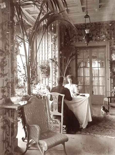 Victorian Coffered Ceiling, Victorian Table Setting, Marie Feodorovna, Outset Island, Lady Palm, Victorian Room, Maria Feodorovna, Victorian Life, Victorian Interior