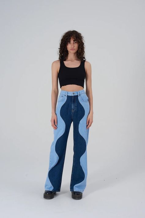 Jeans Transformation Ideas, Rework Clothes, Ragged Jeans, Jeans Ideas, Statement Skirt, Denim Projects, Denim Ideas, Sketches Dresses, Womenswear Fashion