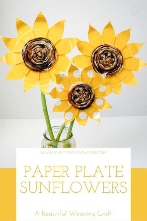 This is a great kids craft - who wouldn't want a massive paper plate flower? Sunflower Weaving, Paper Plate Sunflower, Paper Plate Weaving, Plate Weaving, Easy Weaving, Sunflower Paper, Preschool Crafts Fall, Sunflower Crafts, Crafts Fall