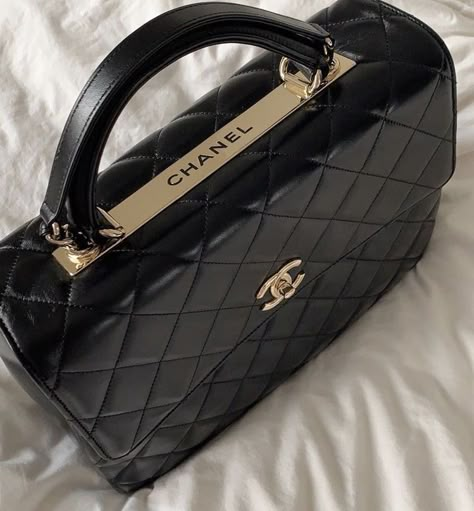 Tas Lv, Sacs Tote Bags, Moda Chanel, Luxury Bags Collection, Mode Chanel, Girly Bags, Luxury Purses, Fancy Bags, Outfit Trends