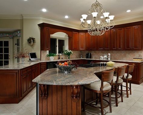 Which Quartz Colors Work Best With Cherry Cabinets? Refacing Kitchen Cabinets Diy, Kitchen Design Gallery, Kitchen Design Styles, Refacing Kitchen Cabinets, Traditional Kitchen Design, Kitchen Magic, Cabinet Refacing, Revere Pewter, Flat Panel Cabinets