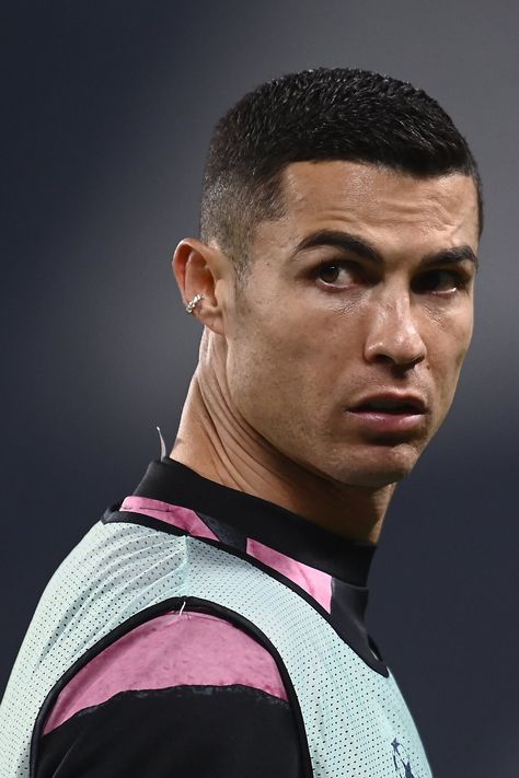 Cristiano Ronaldo Buzzcut, Ronaldo Short Haircut, Ronaldo Buzzcut, Cristiano Haircut, Cr7 Hairstyle, German Haircut, Cr7 Haircut, Fifa Poster, Low Fade Mens Haircut