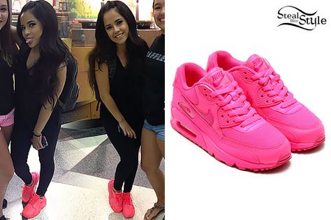 Hot Pink Sneakers Outfit, Pink Sneakers Outfit, Hot Pink Sneakers, Becky G Outfits, Ella Eyre, 90 Shoes, Steal Her Style, Lazy Girl, Becky G