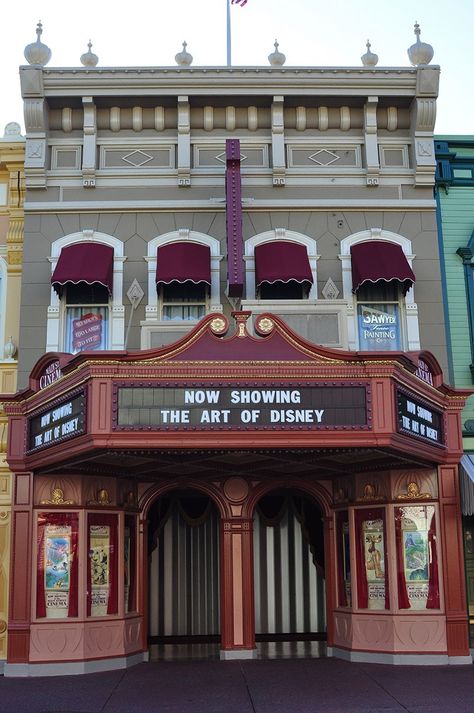 Disney Architecture, Disney Buildings, Building A Wooden House, Vintage Movie Theater, Disneyland Main Street, Gas Lamps, Art Of Disney, Theatre Building, Theater Architecture