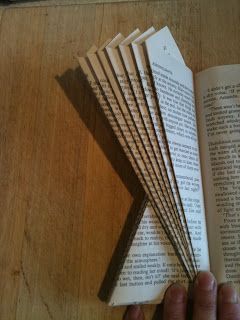 Paperback Angel Wings - Fanning Recycled Book Crafts, Book Christmas Tree, Old Book Crafts, Paper Angel, Wooden Christmas Crafts, Recycled Book, Angel Books, Book Page Crafts, Ribbon Sculpture