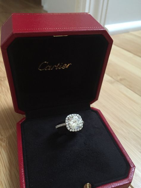 Engagement Ring In Box Aesthetic, Cartier Ring Engagement, Cartier Ring Diamond, Cartier Ring Aesthetic, Cartier Ring Wedding, Engagement Ring Cartier, Cartier Engagement Ring, Solitary Engagement Ring, Cartier Engagement Rings