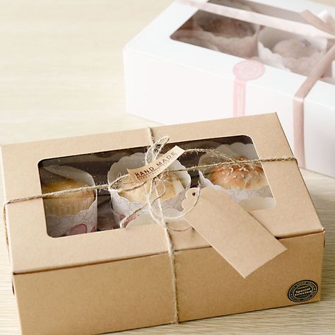 Kraft Box Packaging, Biscuit Cupcakes, Cake Boxes Packaging, Bakery Packaging Design, Bake Sale Packaging, Baby Shower Party Gifts, Cupcake Packaging, Paper Cake Box, Paper Box Diy