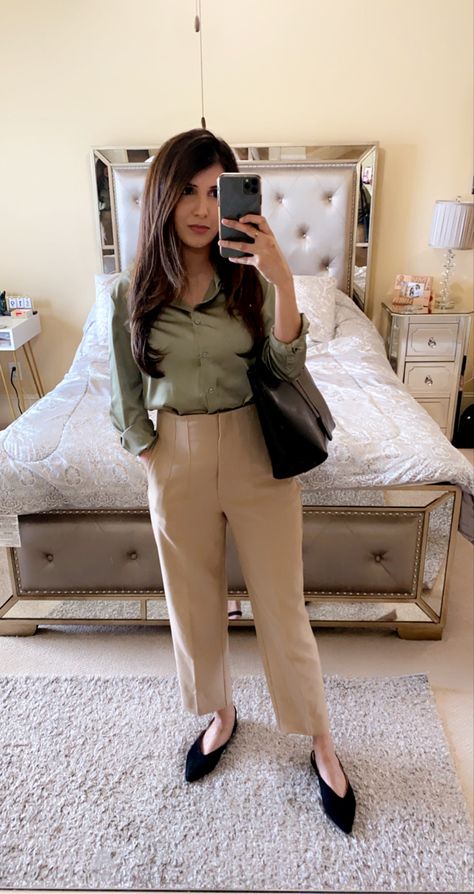 Mint Green And Beige Outfit, Casual Khaki Pants Outfit, Tan Pants Outfit, Green Shoes Outfit, Beige Pants Outfit, Beige Trouser, Khaki Pants Outfit, Button Down Outfit, Pants Outfit Work