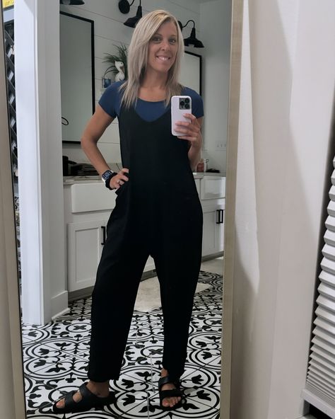 I’m back to school—-which means daily outfit posts!! 🙌🙌🙌🙌🙌🙌 This jumpsuit is so, so comfy! Comment school below for the link! @amazonfashion #amazonfashion #amazonfashionfinds #teacherstyle #teacheroutfit #teacherootd #ootd #ootdfashion #jumpsuit Teacher Ootd, Teacher Outfit, Teacher Style, Outfit Posts, Ootd Fashion, Amazon Fashion, Daily Outfits, Back To School, Jumpsuit