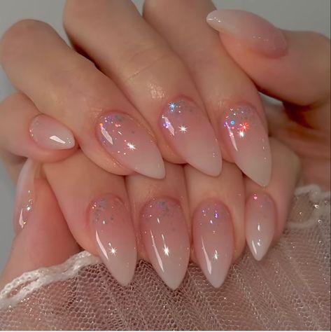 Pearl Nail Designs, Neutral Nails Acrylic, Pale Pink Nails, Elegant Touch Nails, Glitter Tip Nails, Pearl Nail, Nail Designs Ideas, Subtle Nails, Pretty Gel Nails