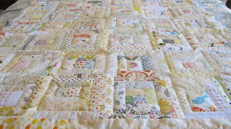 Low Volume Quilt, Cabin Inspiration, Happy M, Neutral Fabric, Log Cabin Quilts, Log Cabin Quilt, My Sewing Room, Quilting Tips, Fabric Strips