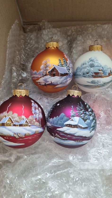 Christmas Tree Baubles Handmade, Handpainted Christmas Balls, Christmas Ball Painting, Hand Painted Christmas Balls, Painted Christmas Balls, Etsy Christmas Ornaments, Christmas Ball Ornaments Diy, Vintage Christmas Balls, Diy Christmas Ball