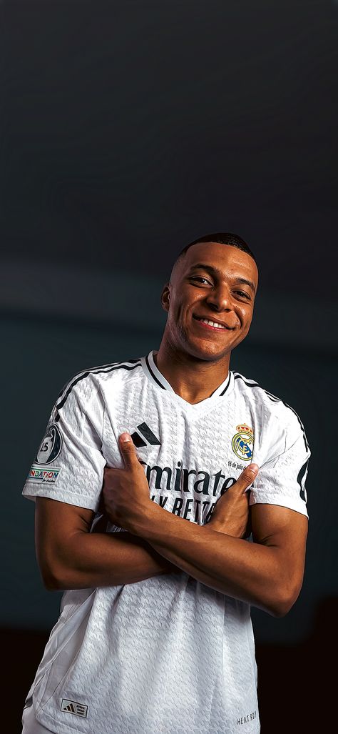 Mbappe Celebration, Stadium Aesthetic, Mbappe Real Madrid, Pinterest Wallpaper, Europe 2024, Football Pitch, Kylian Mbappe, Football Wallpaper, Juventus