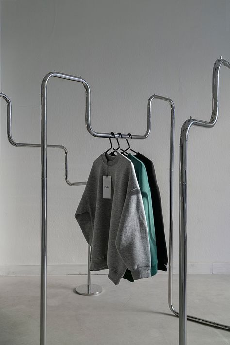 Merch Display, Industrial Clothing Rack, Industrial Clothing, Fashion Showroom, Clothing Studio, Regal Design, Empty Room, Store Design Interior, Store Interior