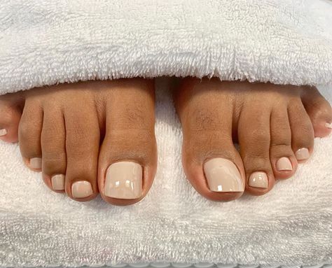 Soak & Polish on Instagram: “Pedicure✨ Book Aaliyah🥰” Nails Cream, Nails Arts, Milk Color, Short Gel Nails, Pedicure At Home, Cream Nails, Smell Goods, Mani Pedi, Perfect Nails