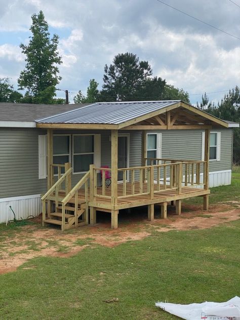 Covered Porch On Mobile Home, Diy Front Porch Mobile Home Deck Plans, Modular Home Decks Porches, How To Build A Small Porch, Single Wide Front Porch, Mobile Home Covered Deck, Mobil Home Porch Ideas Decks, Mobile Home Covered Porch, Double Wide Mobile Home Front Porch Ideas