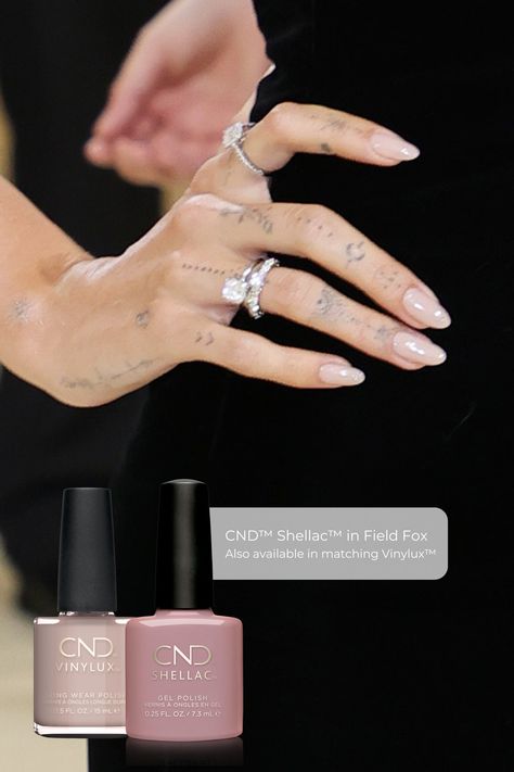 Bieber Wedding, Hailey Bieber Wedding, Nail Piercing, Pink Chrome Nails, Cnd Nails, Makeup Nails Designs, Pink Gel Nails, Celebrity Nails, Gabrielle Union