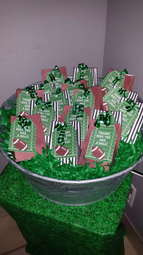 Football birthday party favors!  See more party planning ideas at CatchMyParty.com! Kids Super Bowl Party, Baby Shower Favors For Boys, Football Birthday Party Ideas, Football Party Favors, Sports Party Favors, Football Banquet, Birthday Football, Football Party Ideas, Football Baby Shower