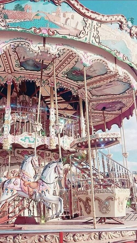 Carousel Wallpaper, Posters Italy, Travel Themed Bedroom, Pink Carousel, Wallpaper Iphone Vintage, Greece Vintage, Vintage Travel Themes, Phone Backgrounds Vintage, Aesthetic Usernames