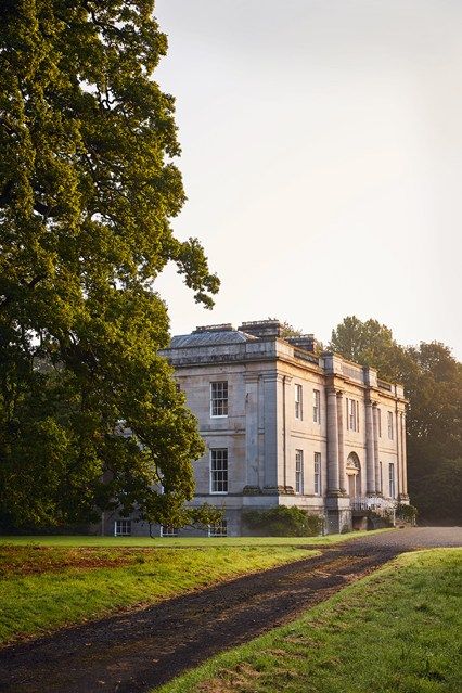 English Country Houses, Country Manor, Georgian Architecture, English Manor, Traditional Interior Design, Stately Homes, Georgian Homes, English Country House, Manor Houses