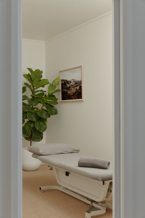 Breathe Architecture — Reload Physio Physio Studio Design, Physio Room Design, Physiotherapy Room Design, Physio Clinic Interior Design, Physio Room, Breathe Architecture, Pilates Business, Physiotherapy Room, Physio Clinic