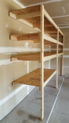 Very easy garage shelving how to Small Garage Organization, Garage Organization Tips, Garage Floor Paint, Garage Shelves, Garage Storage Shelves, Garage Organization Diy, Storage Inspiration, Garage Remodel, Modern Garage