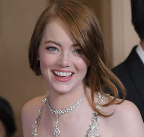 Emma Stone Makeup, Emma Stone Gwen Stacy, Emma Falls In Love, Emily Stone, She Is So Beautiful, I Love Cinema, Little Miss Sunshine, Gwen Stacy, Spider Woman