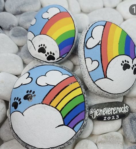 Rainbow Painted Rocks Ideas, Stone Painting Rainbow, Lgbtq Rock Painting, Stone Art Dog Painted Rocks, Cat On Rock Painted Stones, Rock Painting Tutorial, Rainbow Paint, Wooden Christmas Decorations, Diy Rock Art