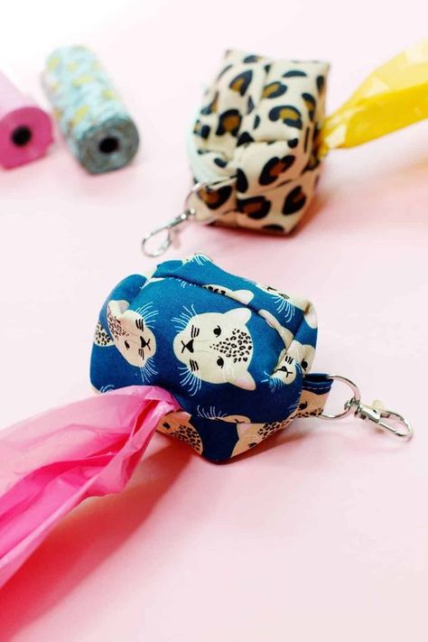 DIY Dog Poop Bag Holder - see kate sew Poop Bag Holder Diy, Dog Poop Bag Holder Diy, Diy Dog Bag, Dog Bag Holder, Dog Poo Bag Holder, Bag Holder Pattern, Dispenser Diy, Dog Waste Bag Dispenser, Dog Poo