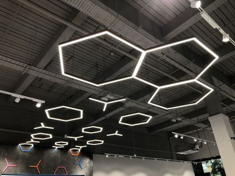 Tron Interior Design, English Style House, Commercial Gym Design, Gym Design Interior, Office Reception Furniture, Garage Design Interior, Open Space Office, Gym Interior, Ceiling Design Modern