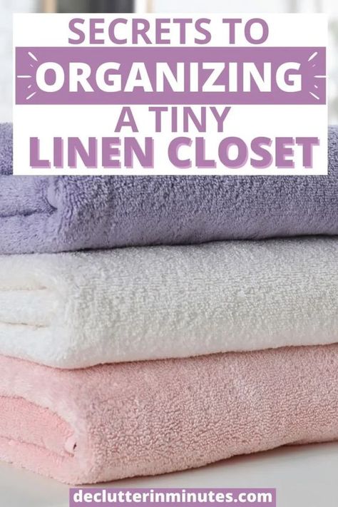 how to organize a linen closet. Tips on how to organize bathroom linens and declutter linens to streamline a closet of bathroom supplies. How to set up an organized linen closet. #linencloset #linenorganizing #organizebathroomtowels Tiny Linen Closet, Organize A Linen Closet, Organized Linen Closet, Linen Closet Shelves, Organize Bathroom, Closet Tips, Closet Organization Tips, Bathroom Organizing, Organizing Linens