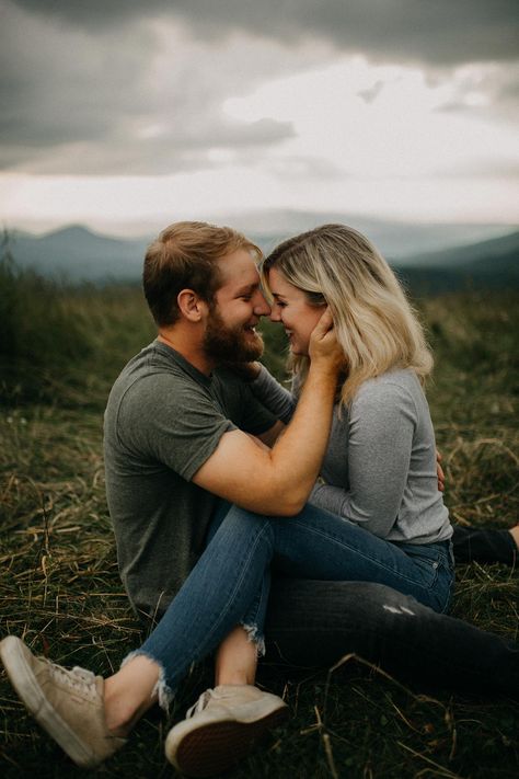 Mountain Couple Photos, Escape Photography, Max Patch, Mountain Couple, Adventure Photos, Gatlinburg Tn, Great Smoky Mountains National Park, Smoky Mountain National Park, Couples Photography