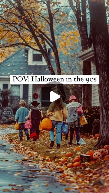 Halloween In The 90s, Nostalgic Halloween Aesthetic, 90s Halloween Party Aesthetic, Halloween Reels Ideas, Halloween 90s, Nostalgia Halloween, Halloween In The 2000s, 90s Halloween Decorations, Early 2000s Halloween