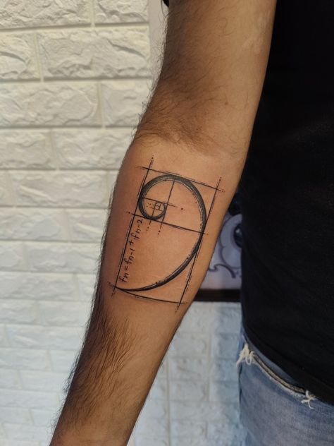 Fibonacci
Fibonacci series
Tattoo
Art Fibanocci Tattoos, Fibbonaci Tattoo, Fibonacci Tattoo Sacred Geometry, Formula Tattoo, Fibonacci Spiral Tattoo, Fibonacci Series, Tricep Tattoo, Golden Ratio Tattoo, Inside Bicep Tattoo