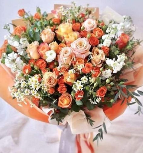 Birthday Flowers Bouquet, Luxury Flower Bouquets, Boquette Flowers, Flower Arrangements Simple, Modern Flower Arrangements, Flowers Bouquet Gift, Nothing But Flowers, Bouquet Arrangements, Beautiful Bouquet Of Flowers