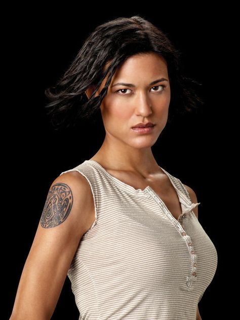 Tamaya Rae (Thunderbird) - actress Julia Jones Leah Clearwater, Twilight Wolf Pack, Twilight Wolf, Julia Jones, Native American Actors, Twilight Cast, Twilight New Moon, Twilight Film, Twilight Series