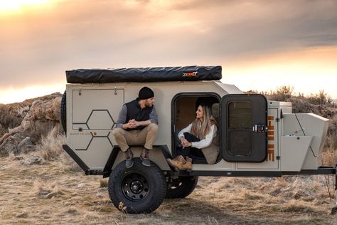 Micro Camper Trailers, Teardrop Camper Plans, Camping Trailer Diy, Small Camping Trailer, Jeep Trailer, Diy Camper Trailer, Trailer Tent, Expedition Trailer, Adventure Trailers