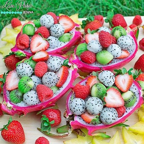 Love this display  by @livepurejenna #befitsnacks . by Zurvita Zeal Wellness Dragon Fruit Platter, Dragon Fruit Dessert, Summer Charcuterie, Charcuterie Ideas, Fruit Platter Designs, Healthy Snack Ideas, 3 Birthday, Tea Snacks, Fruit Salads