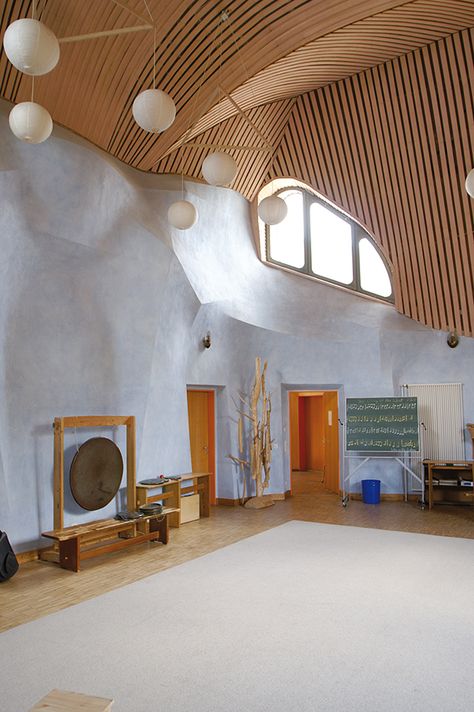 Waldorf Preschool, Waldorf Classroom, Steiner School, Educational Architecture, Steiner Waldorf, Waldorf Montessori, Waldorf School, School Interior, Waldorf Education