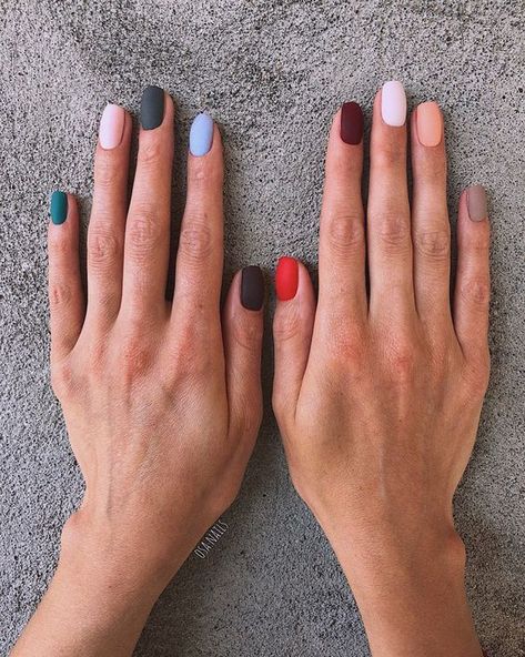 The Most Stunning Autumn Nail Designs (2018) | NAILSPIRATION Nails Styles, Dead Makeup, Minimalist Nail Art, Rainbow Nails, Minimalist Nails, Nail Arts, Matte Nails, Gel Manicure, Nail Art Design