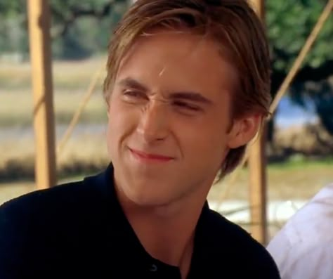 The Notebook Ryan Gosling, Ryan Gosling 2000s, The Notebook Icons, Young Ryan Gosling, Ryan Gosling Icon, Ryan Gosling The Notebook, Noah Calhoun, The Notebook 2004, Letters To Her