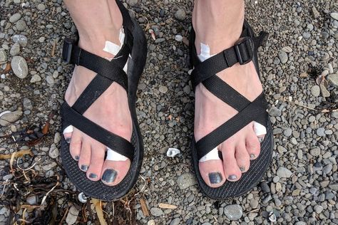 Hiking Sandals Men, Hike Sandals, Hiking Sandals Womens, Petite Dressing, Custom Sandal, Adventure Sandals, Foot Exercises, Minimal Shoes, Chaco Sandals