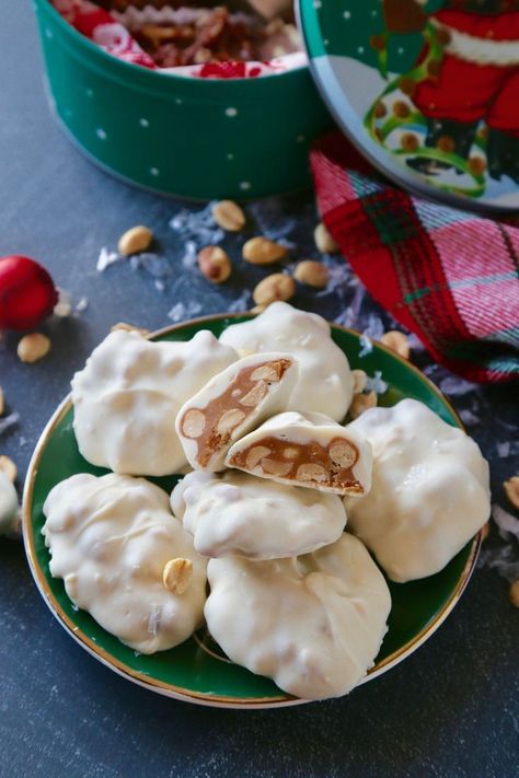 Polar Bear Claws, Christmas Bites, Sees Candy, Hot Fudge Cake, Easy Party Desserts, Hot Chocolate Fudge, Sees Candies, Party Food Dessert, Homemade Food Gifts