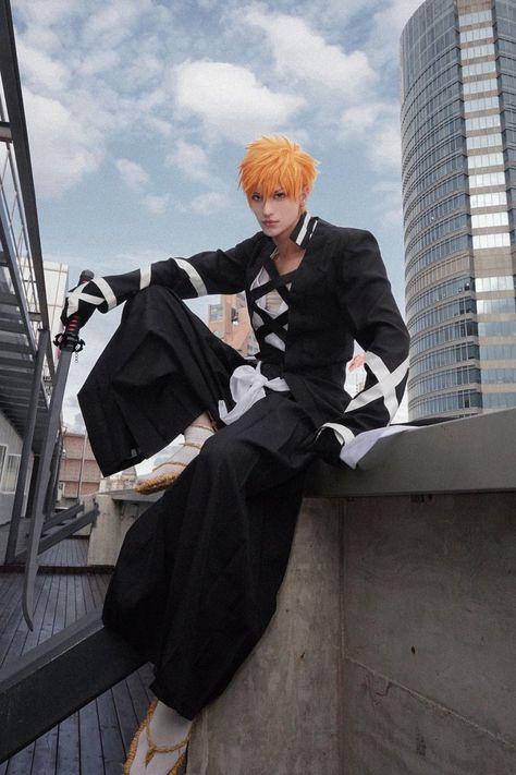 Ichigo Kurosaki Anime Outfits Dress, Ichigo Kurosaki Cosplay, Ichigo Cosplay, Wigs Anime, Bleach Cosplay, Anime Lyrics, Dress Jackets, Costume Anime, Kurosaki Ichigo