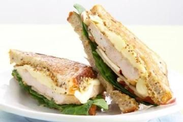 Weight Watchers Monte Cristo Sandwiches Arugula Sandwich, Monte Cristo Sandwich, Whats Gaby Cooking, Ranch Pasta, Cheddar Chicken, Recipe Cookbook, Kid Friendly Lunches, Calorie Recipes, Monte Cristo